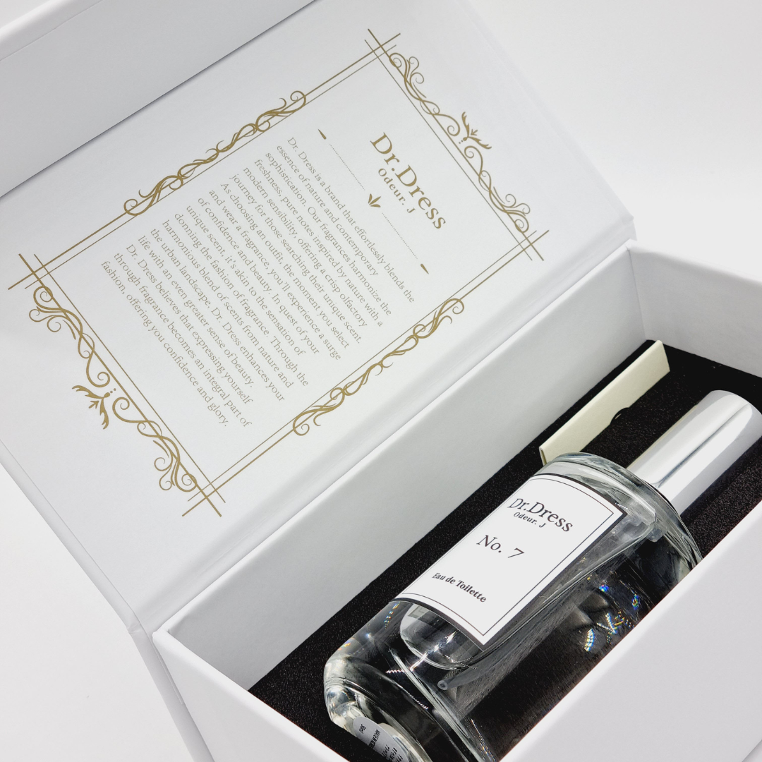 FRAGRANCE JOURNAL 6年分 約237,600円相当 W16 黒革 / Black Leather パフュームオイル - J-Scent（ジェイ